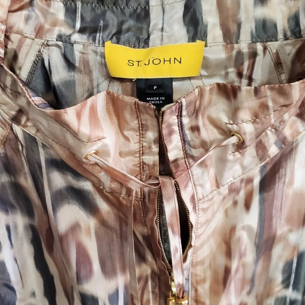 St John Jacket NWOT Size Petite βοΈπ€π€βοΈ - Picture 8 of 10